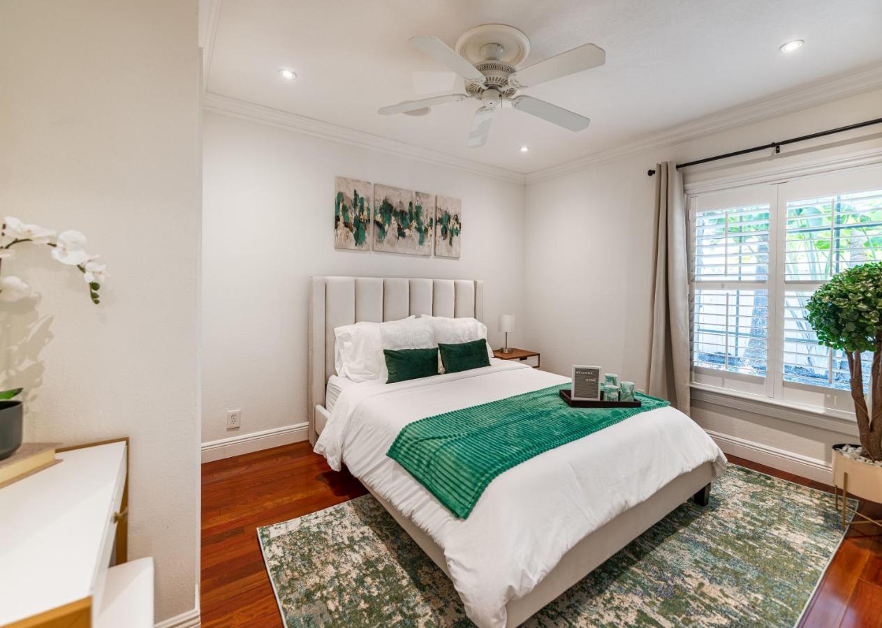 The Garden View 2-Bedroom Home Heated Pool 劳德代尔堡 外观 照片